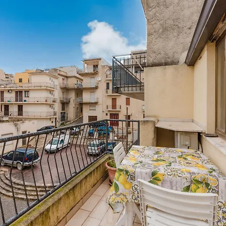 Ai Cannola - Segesta Apartament